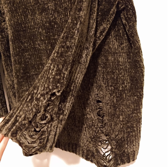Chenille distressed boutique oversized sweater olive green - Picture 4 of 9